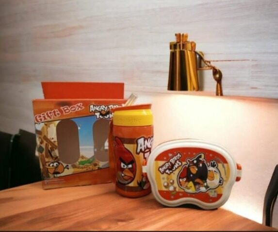 water bottle with lunch box