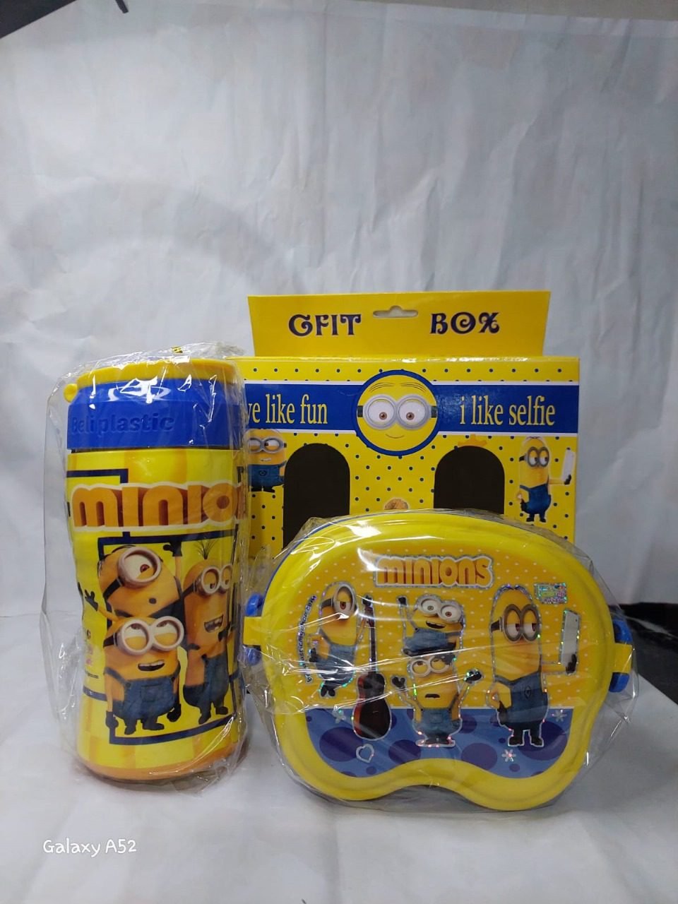 water bottle with lunch box